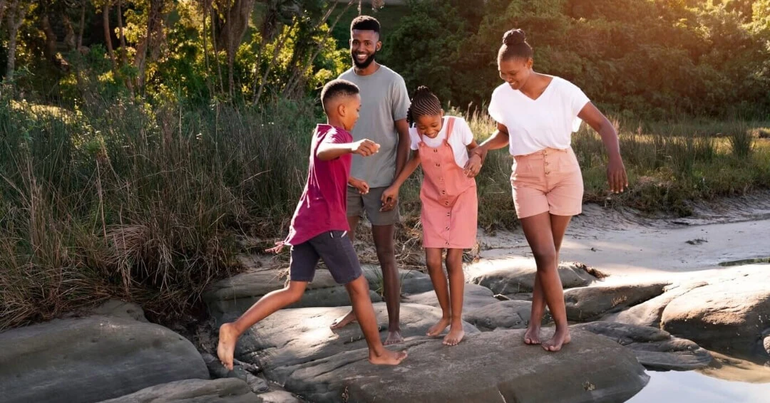 Parents-and-kids-spending-time-together outdoors